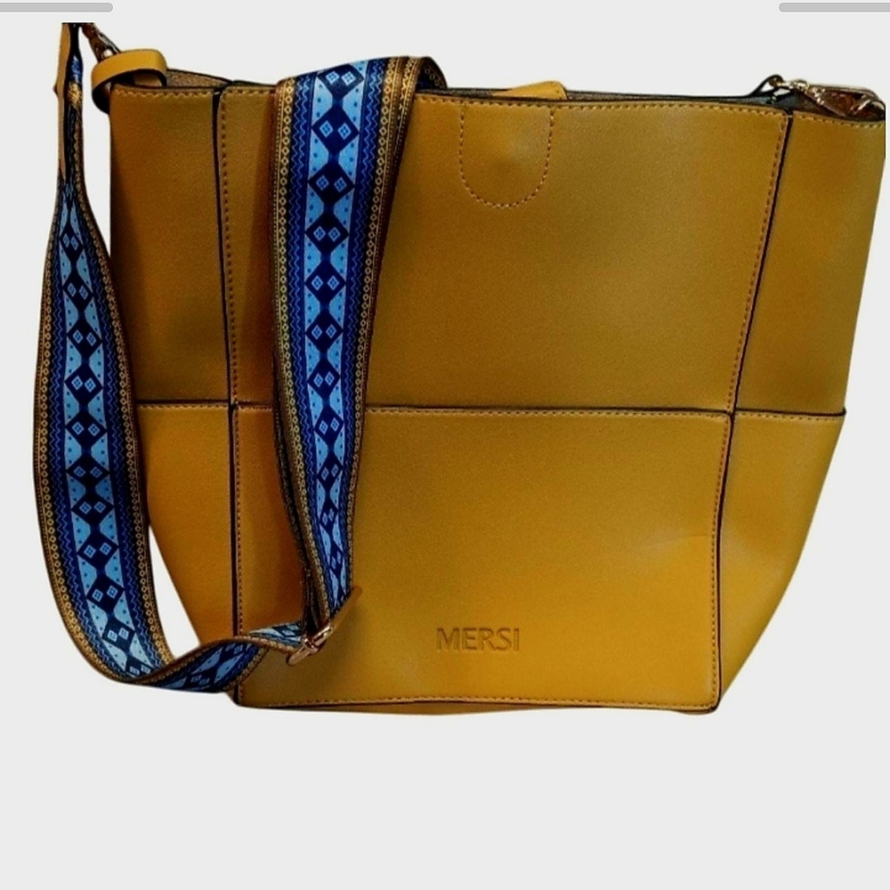 Mersi Vegan Leather Bucket Purse NWOT